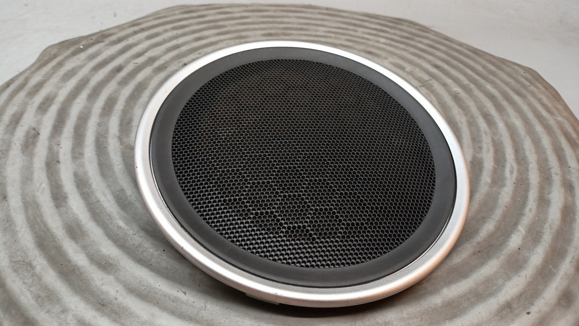 Grelha Tampa Coluna Som RENAULT CLIO III (BR0/1, CR0/1) | 05 - 