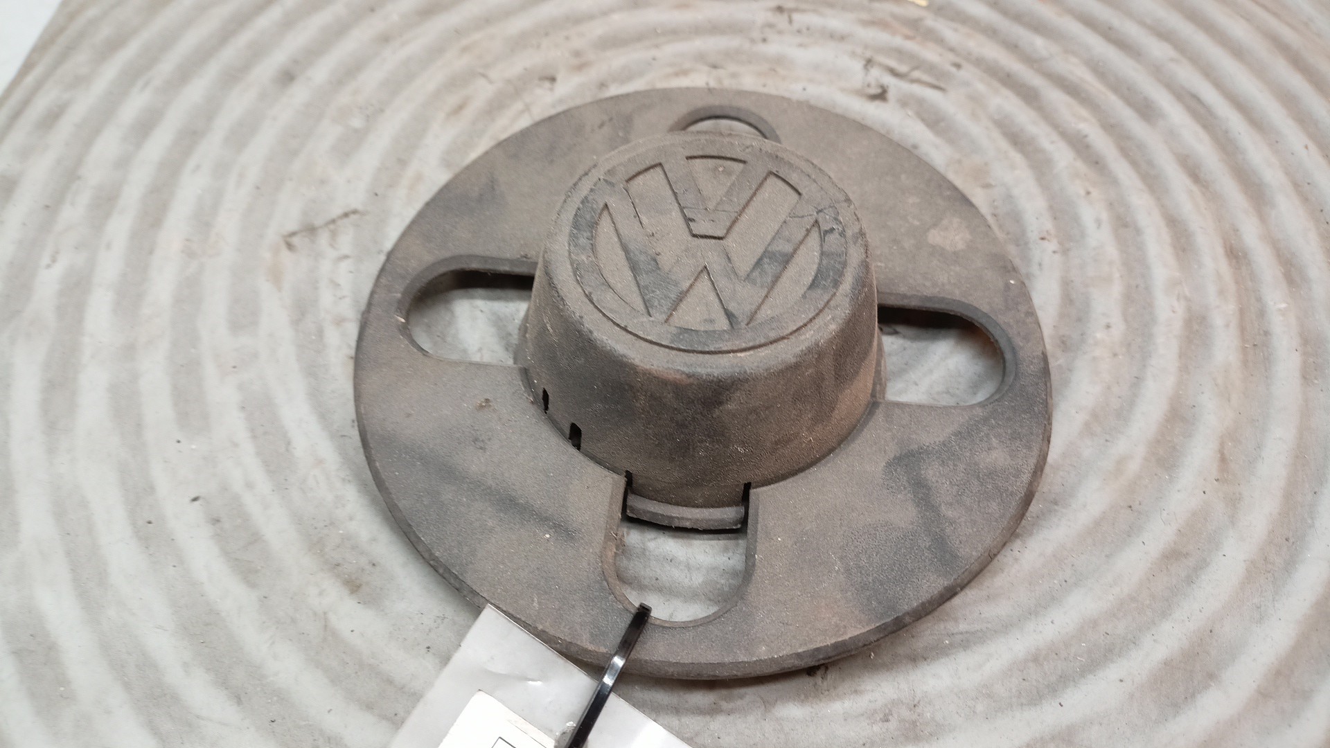 Centro Jante VOLKSWAGEN GOLF II (19E, 1G1) | 83 - 92