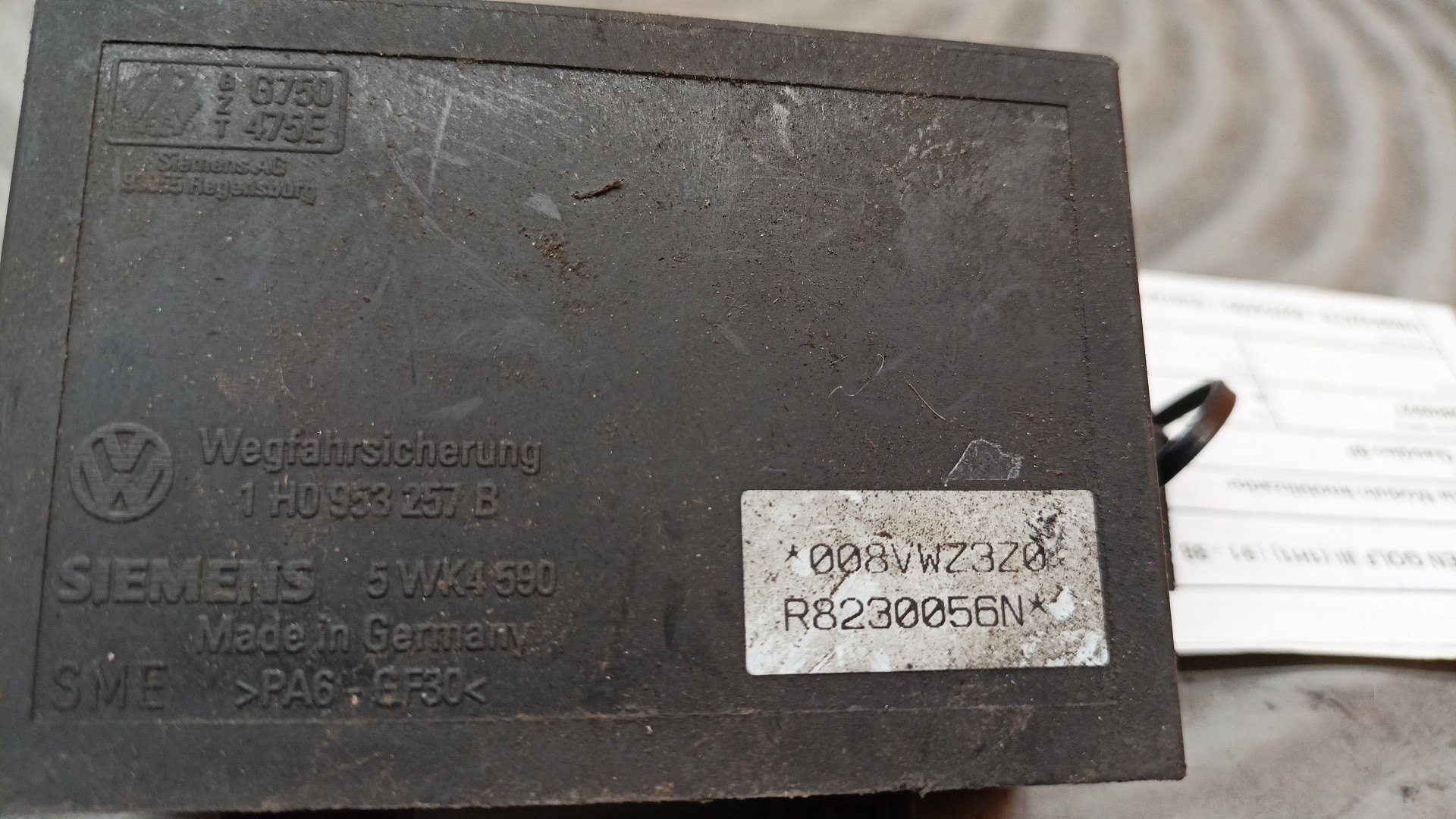 Steuergerät  Wegfahrsperre VOLKSWAGEN GOLF III (1H1) | 91 - 98 Imagem-4