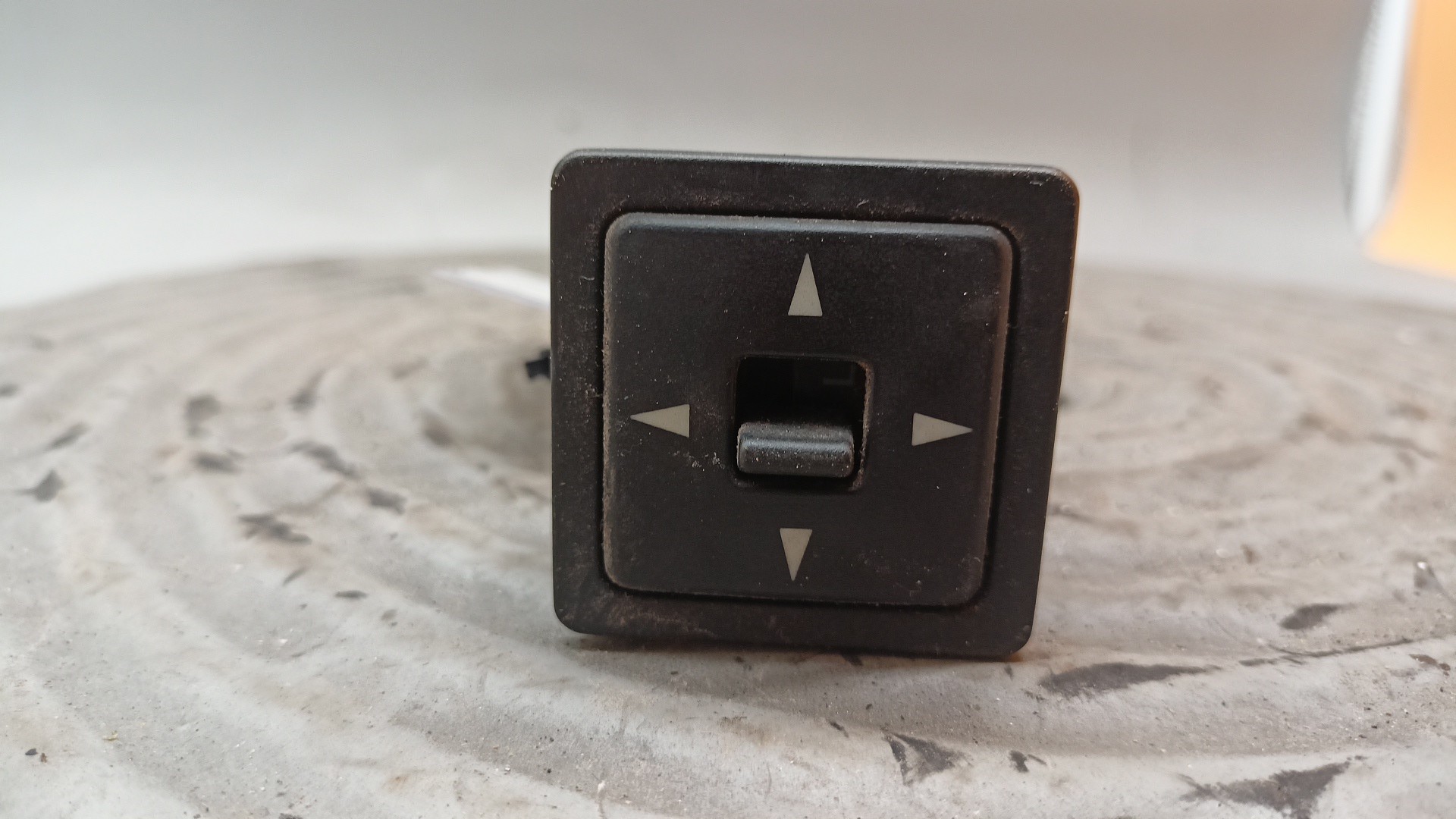 Comando Botão Regulador Espelho KIA CARNIVAL II (GQ) | 99 - 07