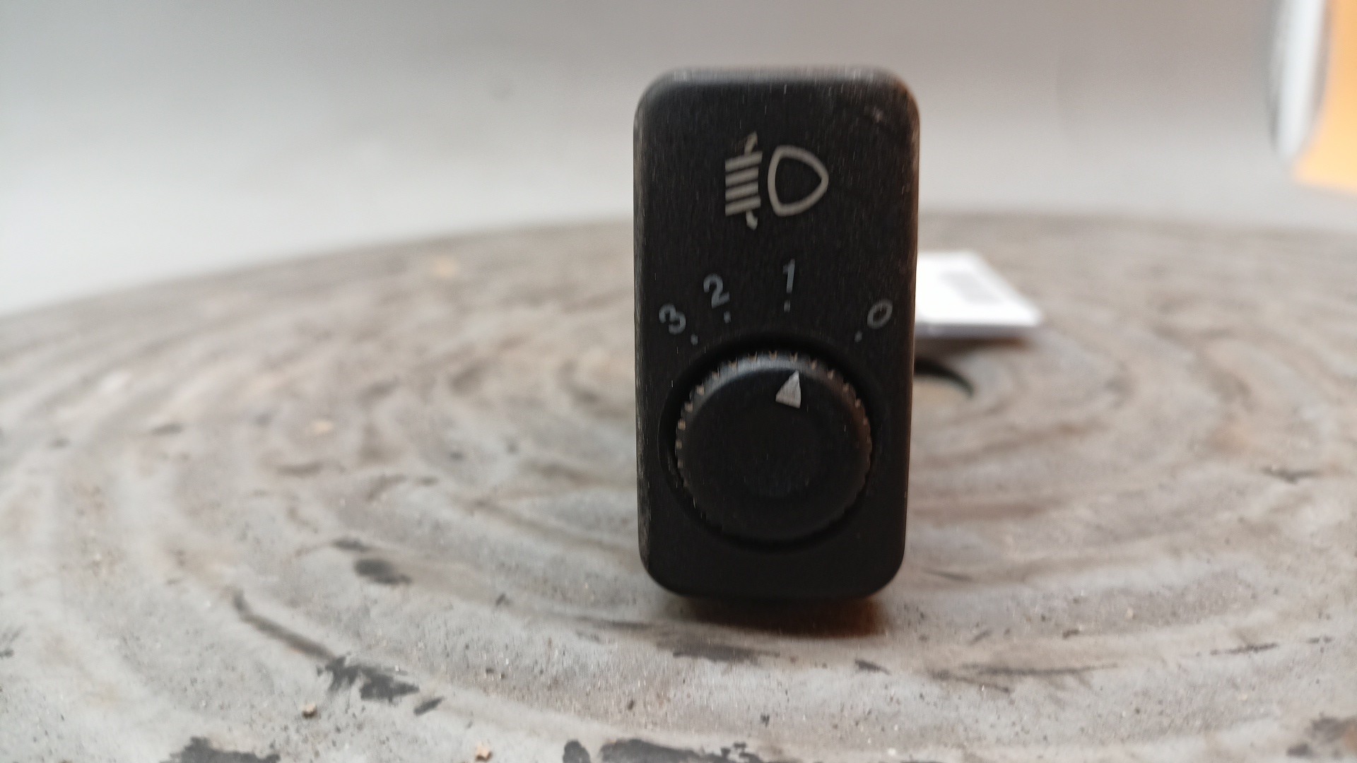 Comando Botão Regulador Faróis KIA CARNIVAL II (GQ) | 99 - 07