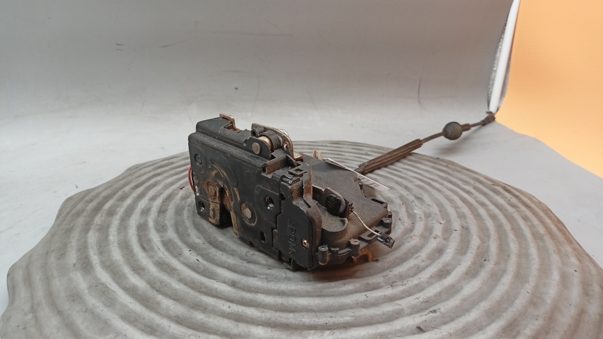 Fechadura Porta Frente Esquerda VOLKSWAGEN GOLF IV (1J1) | 97 - 07 Imagem-3