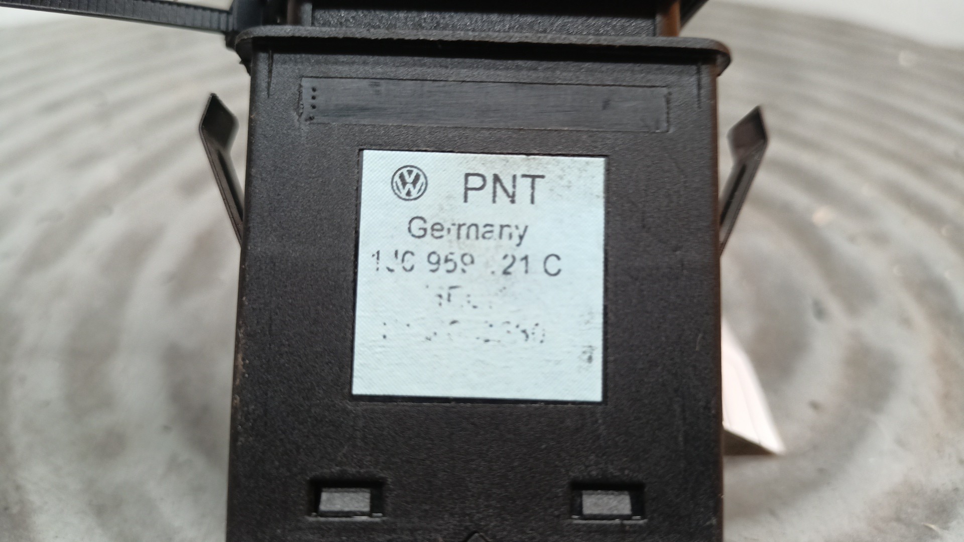 Verwarmingsschakelaar  VOLKSWAGEN GOLF IV (1J1) | 97 - 07 Imagem-4