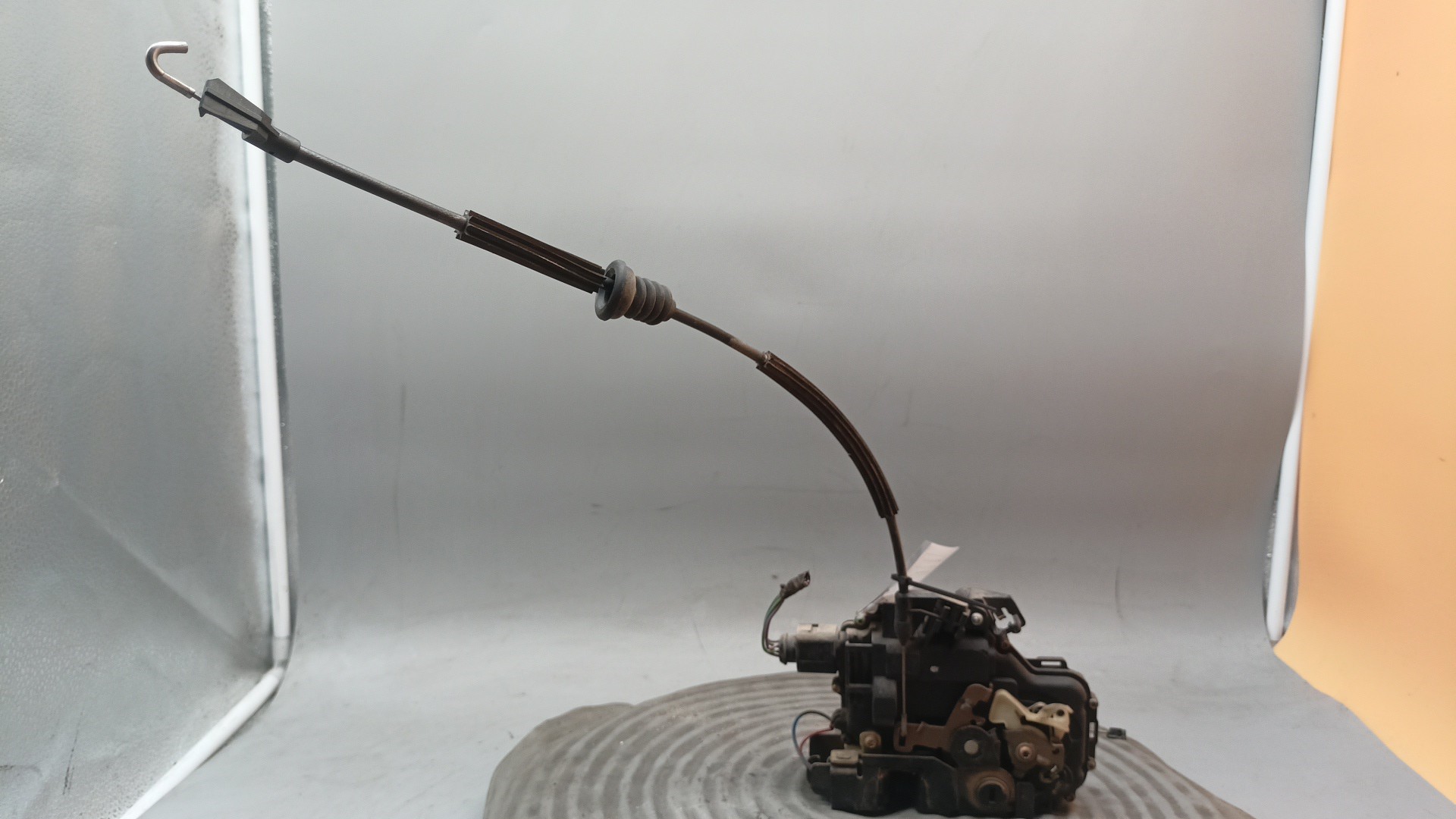 Fechadura Porta Frente Direita VOLKSWAGEN GOLF IV (1J1) | 97 - 07 Imagem-0