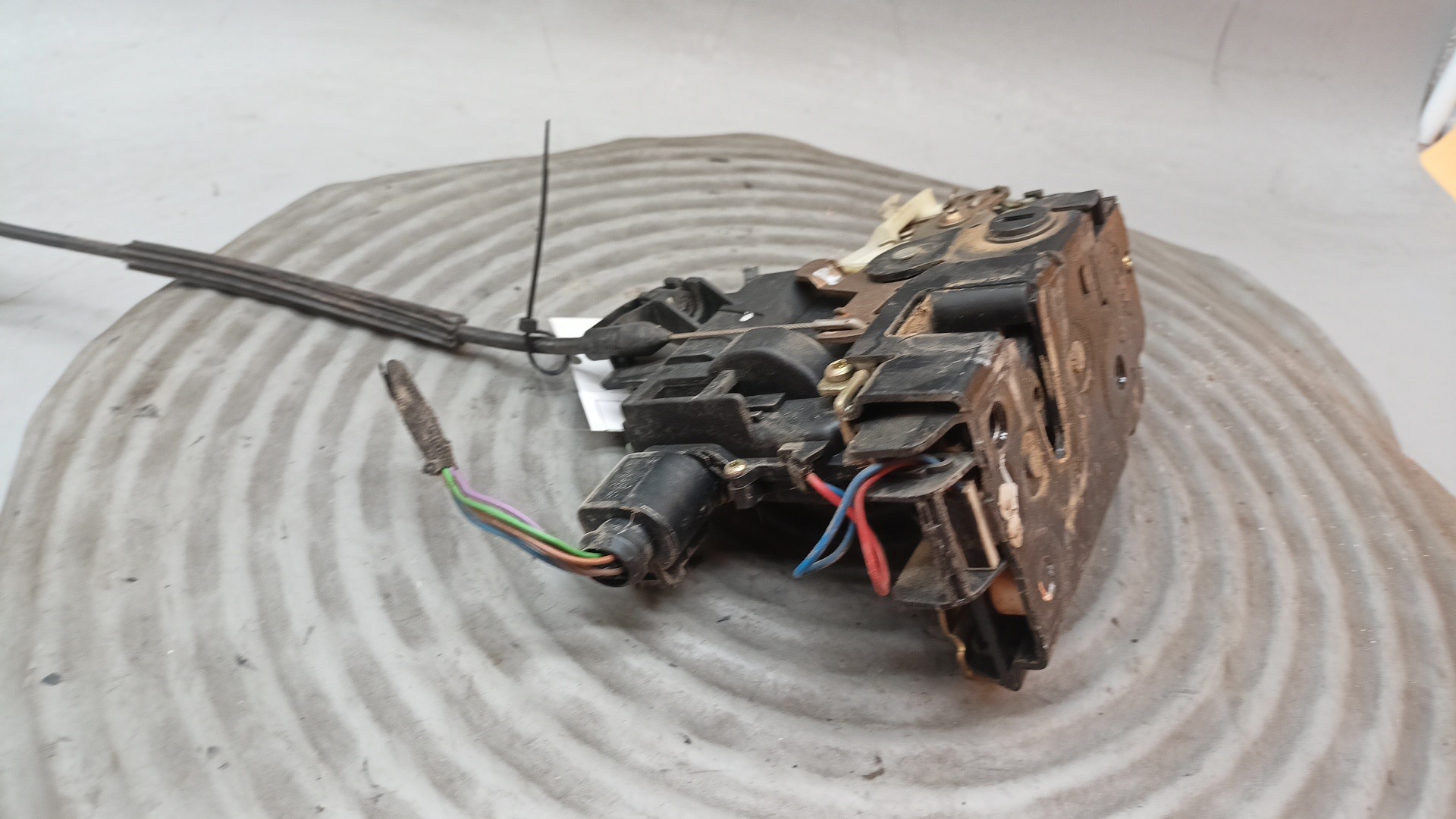 Fechadura Porta Frente Direita VOLKSWAGEN GOLF IV (1J1) | 97 - 07 Imagem-3