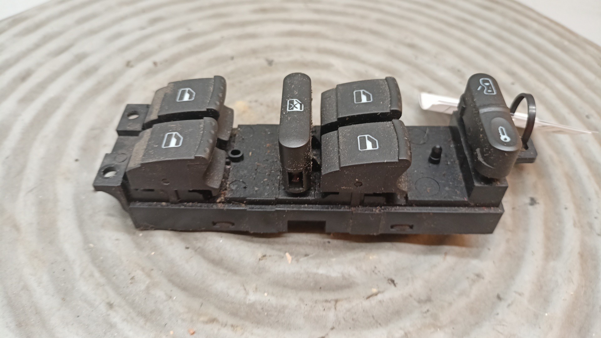 Fensterheberschalter VOLKSWAGEN GOLF IV (1J1) | 97 - 07 Imagem-1