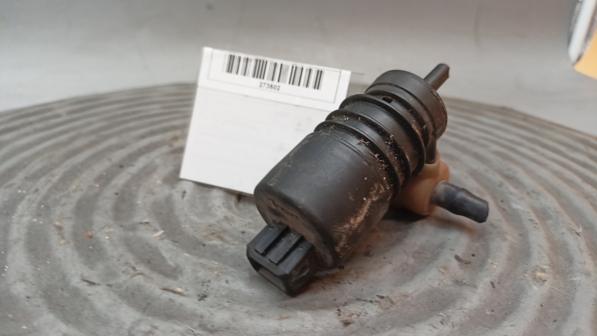 Waschwasserpumpe VOLKSWAGEN POLO (6N1) | 94 - 99 Imagem-1