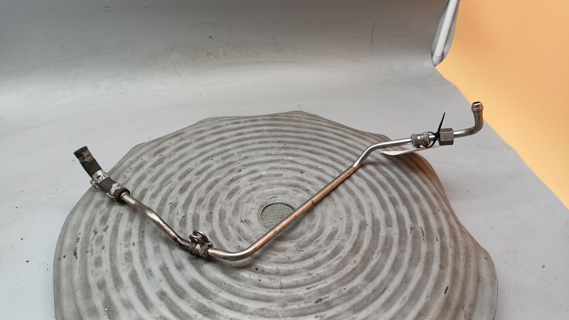 Tubo Óleo VOLKSWAGEN PASSAT (3C2) | 05 - 10