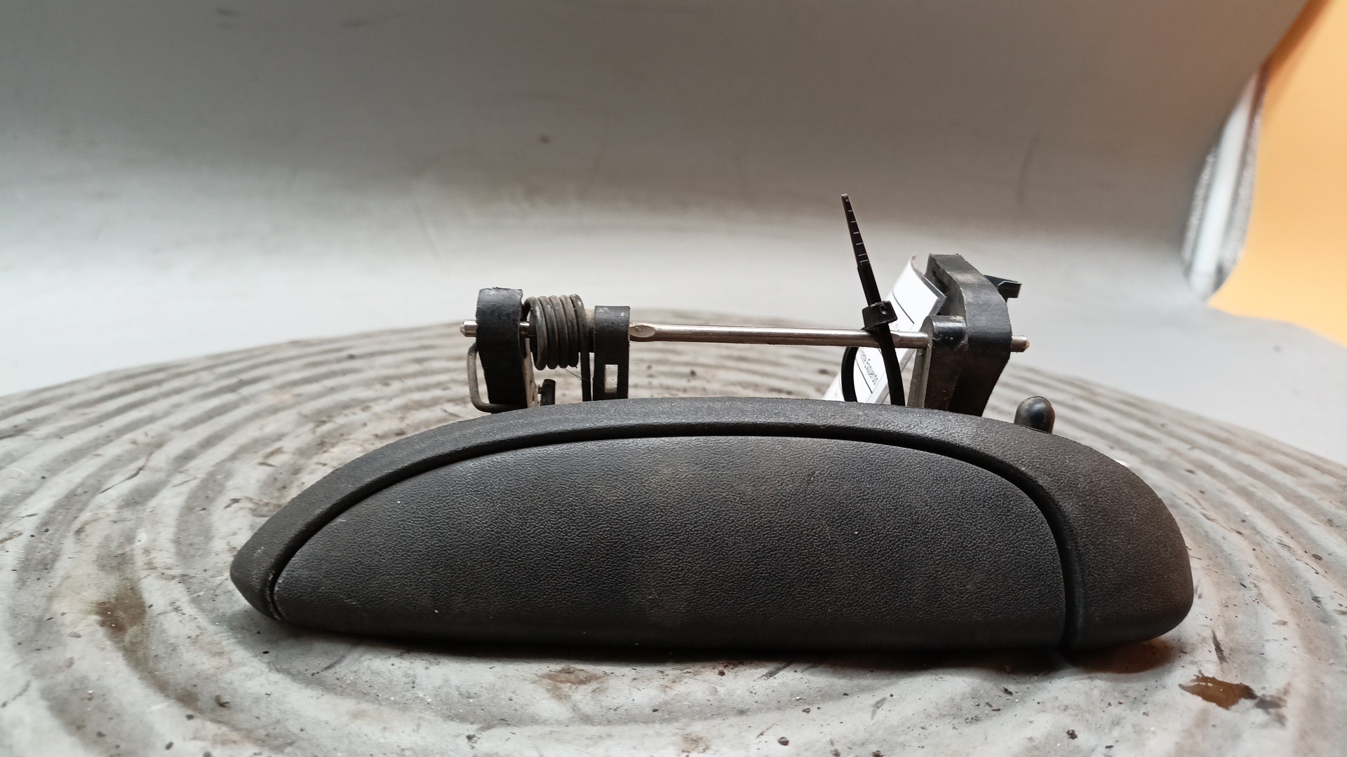 Puxador Exterior Porta Frente Esquerdo RENAULT CLIO II Caixa (SB0/1/2_) | 98 - 