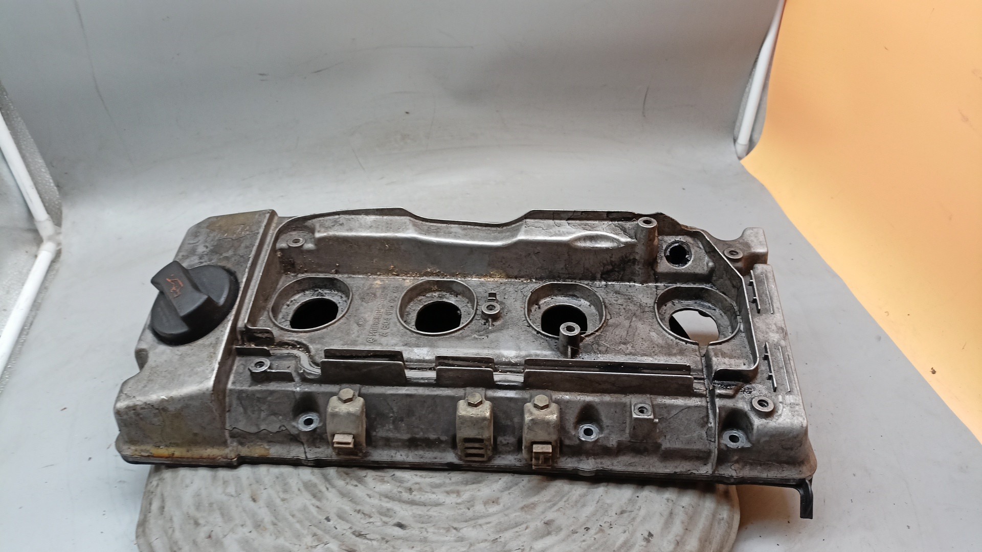 Tampa Válvulas MERCEDES-BENZ C-CLASS (W202) | 93 - 00