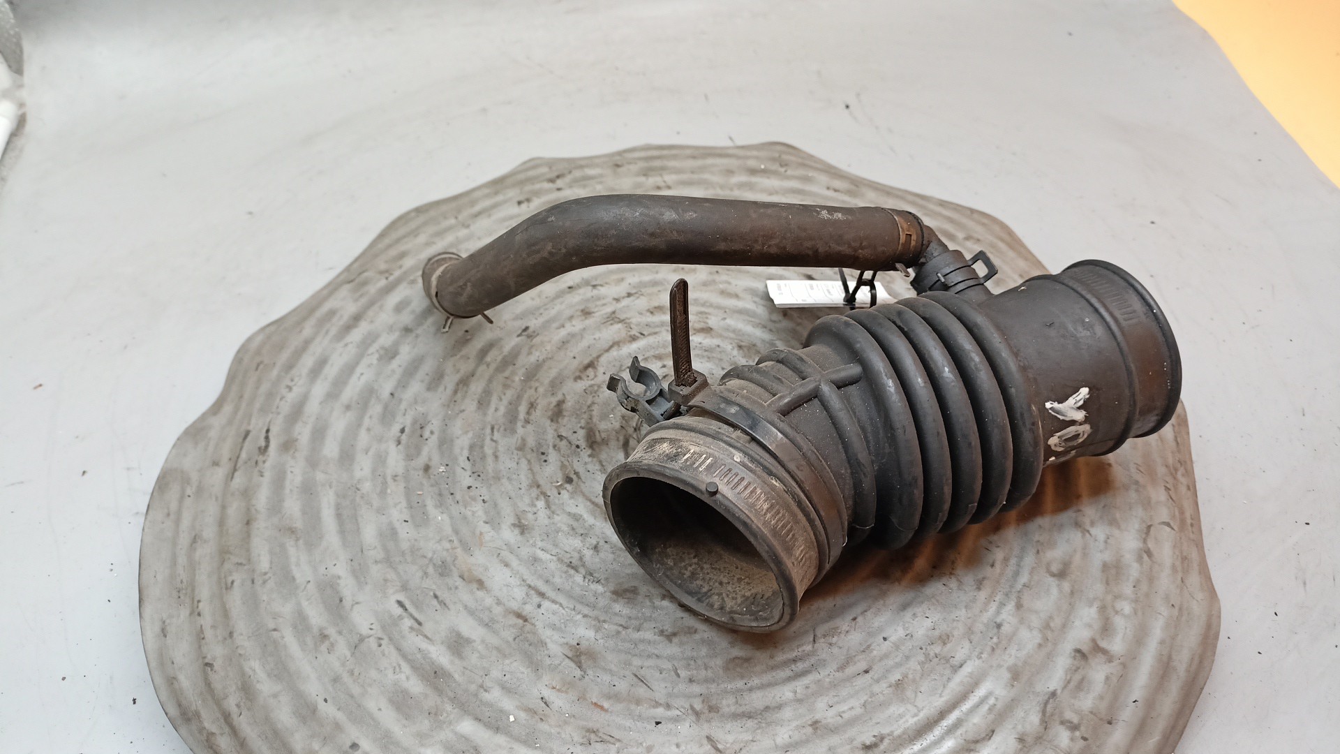 Einzelteil Lufteinlasskanal NISSAN ALMERA II (N16) | 00 - 