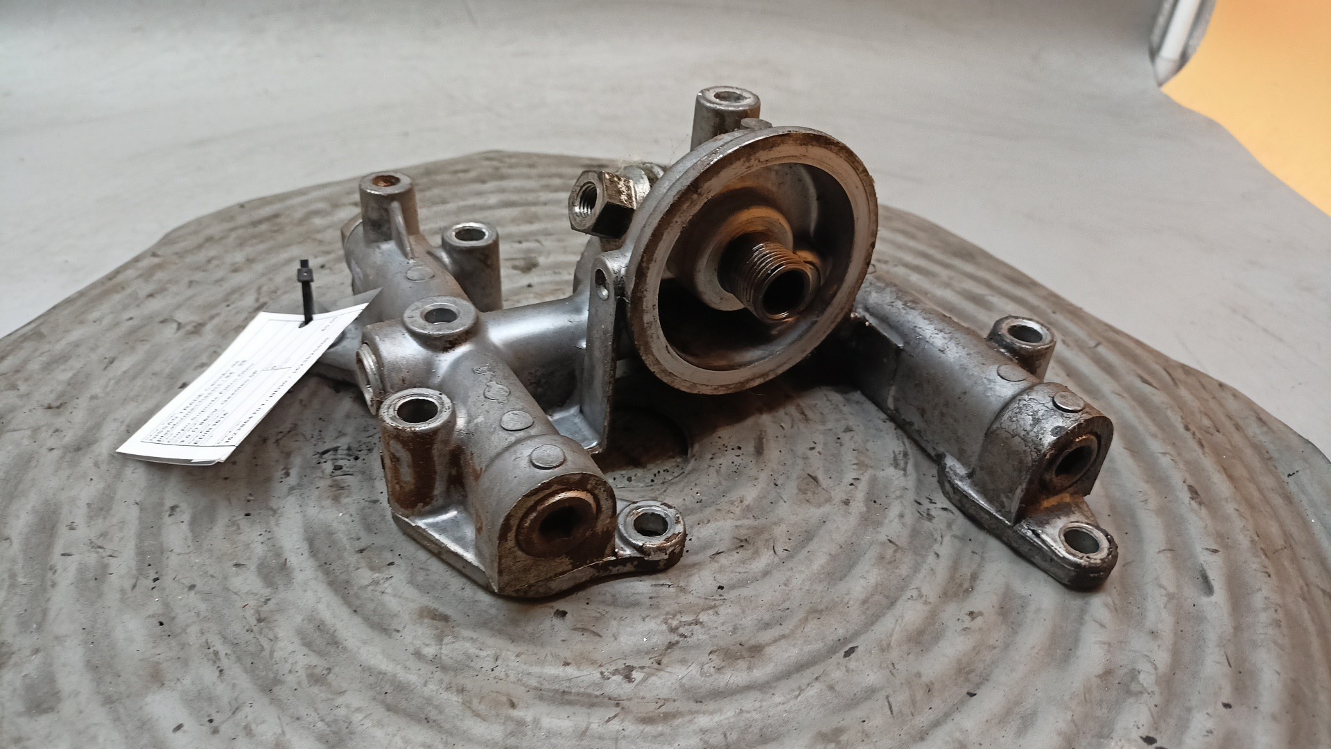 Corpo Suporte Filtro Óleo NISSAN TRADE Camião de plataforma/chassis | 94 - 98