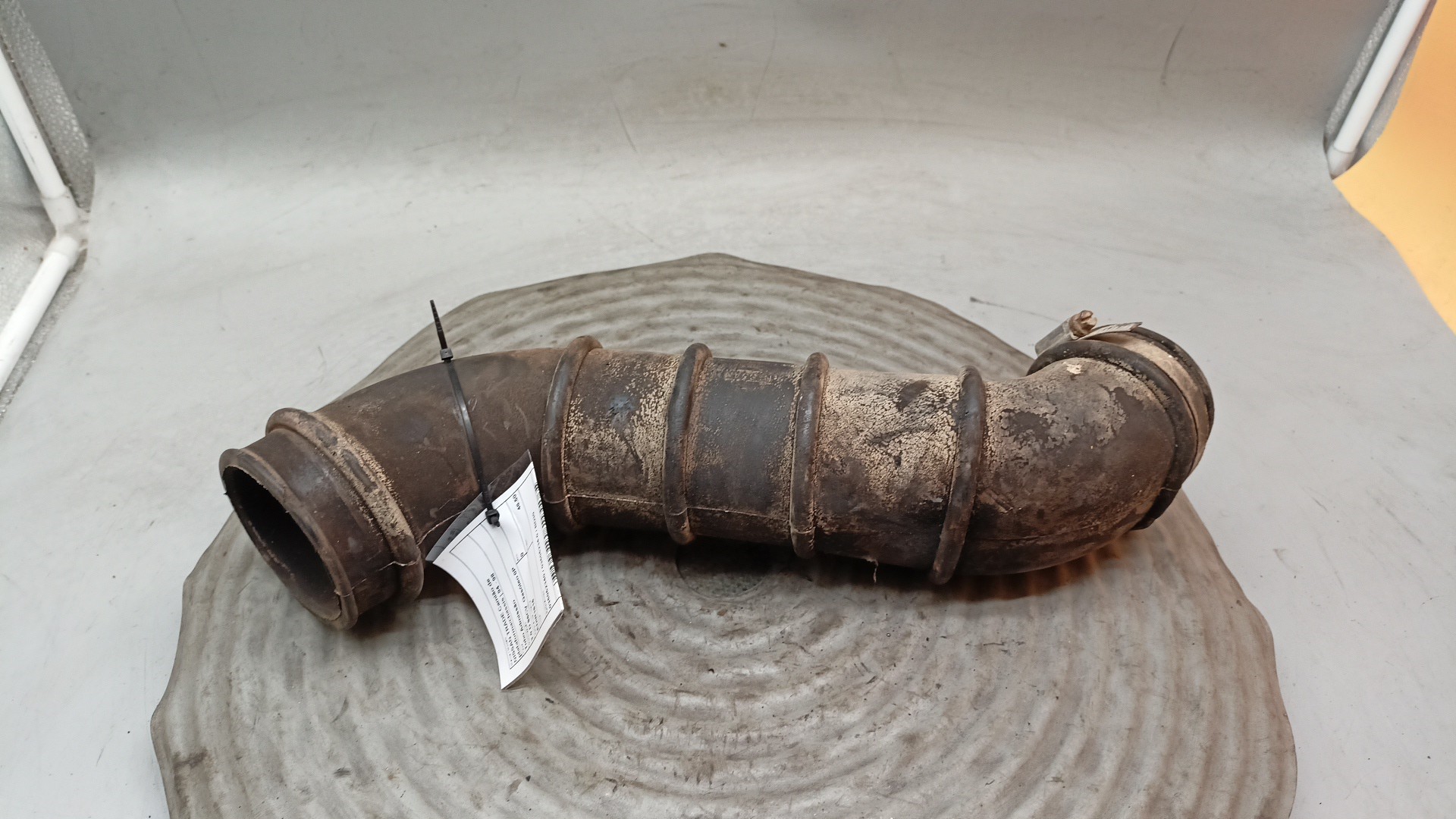 Einzelteil Lufteinlasskanal NISSAN TRADE Camião de plataforma/chassis | 94 - 98