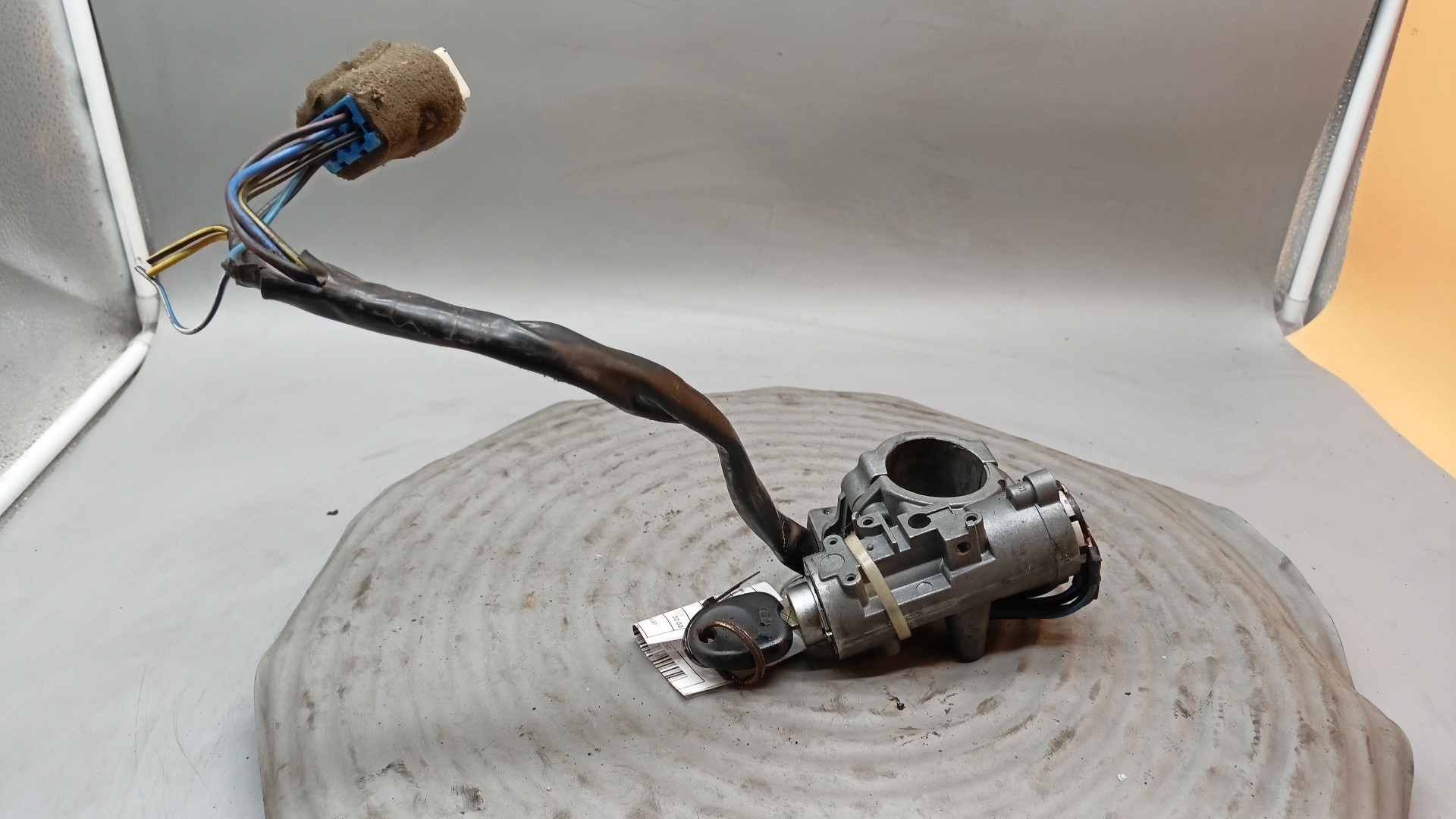 Canhão Contacto Interruptor Ignição HYUNDAI ACCENT II três volumes (LC) | 99 - 17