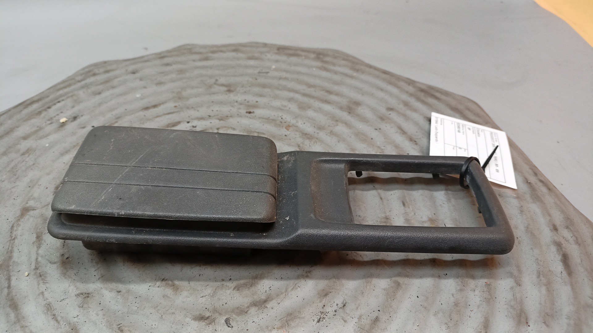 Cinzeiro PEUGEOT 309 I (10C, 10A) | 85 - 89