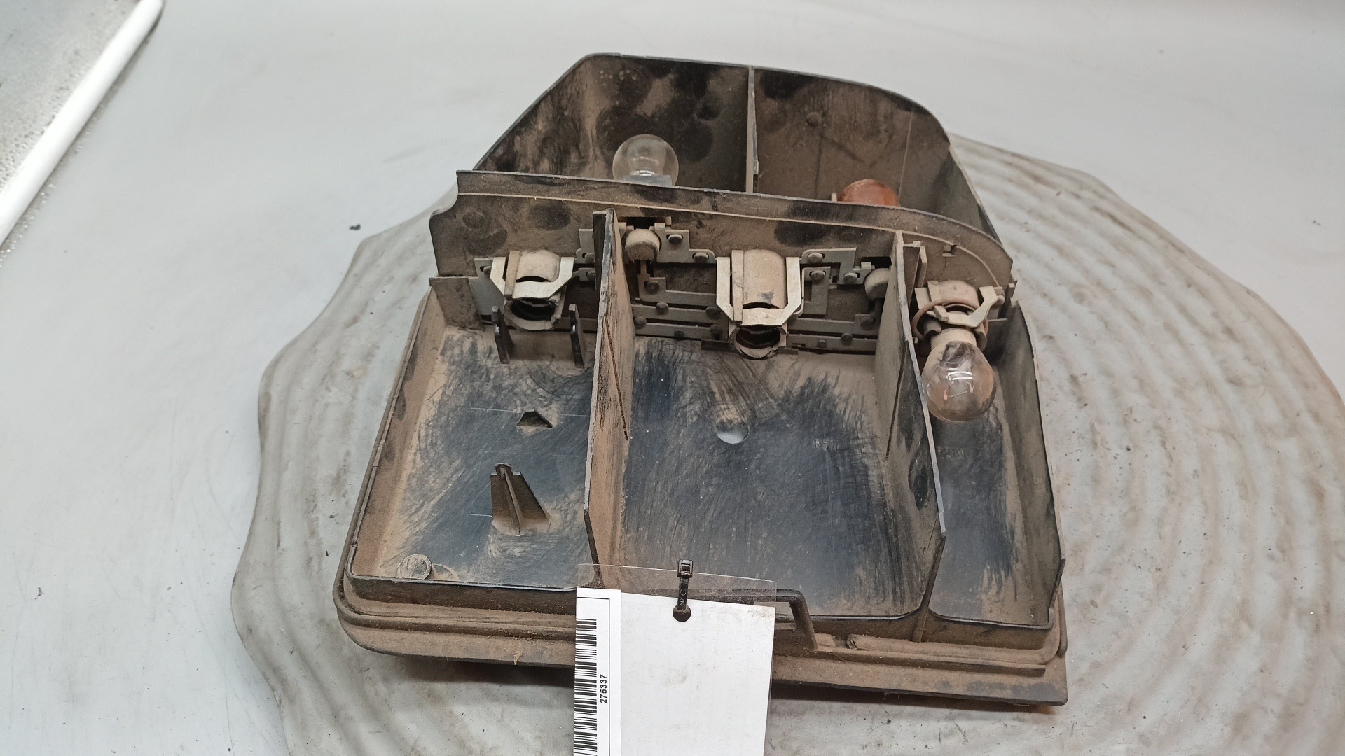 Suporte Luz Placa Farolim Taseiro Direito FIAT UNO (146_) | 83 - 06