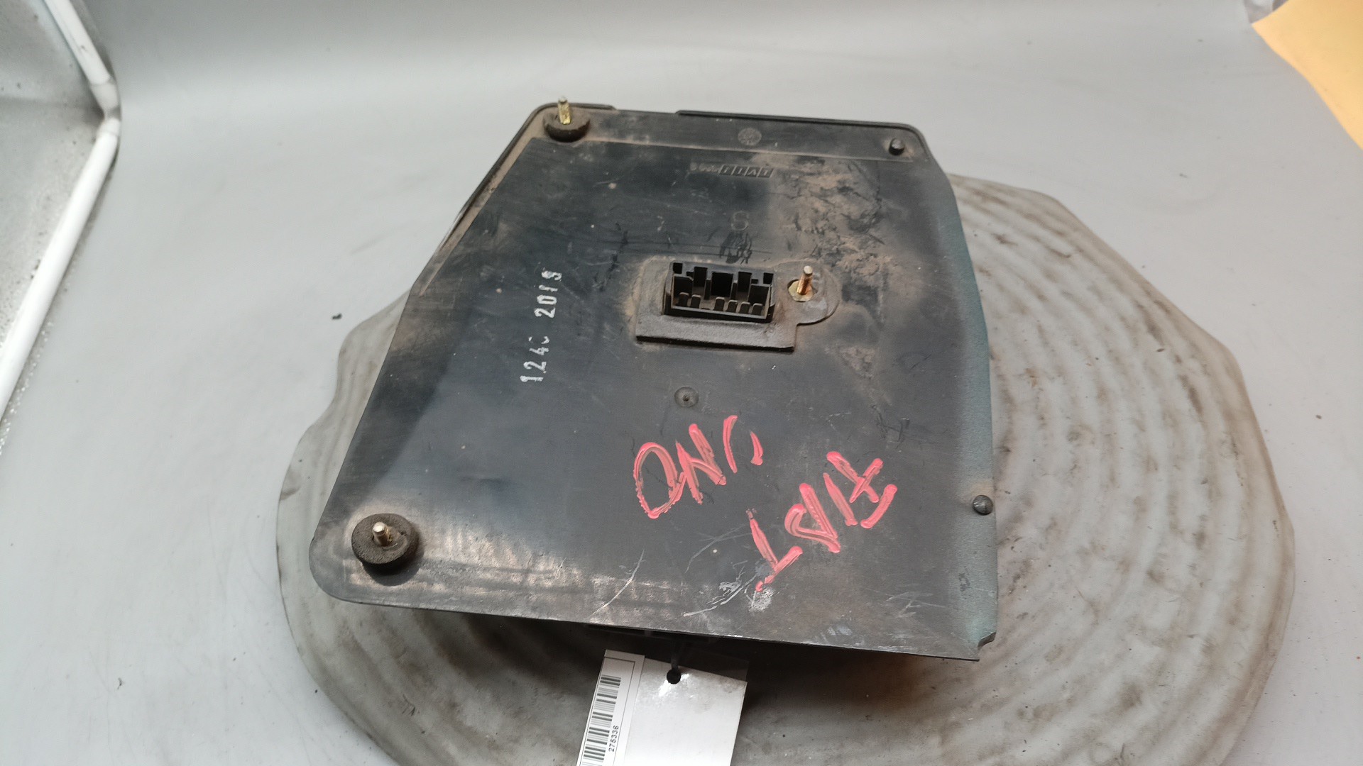 Suporte Luz Placa Farolim Taseiro Esquerdo FIAT UNO (146_) | 83 - 06