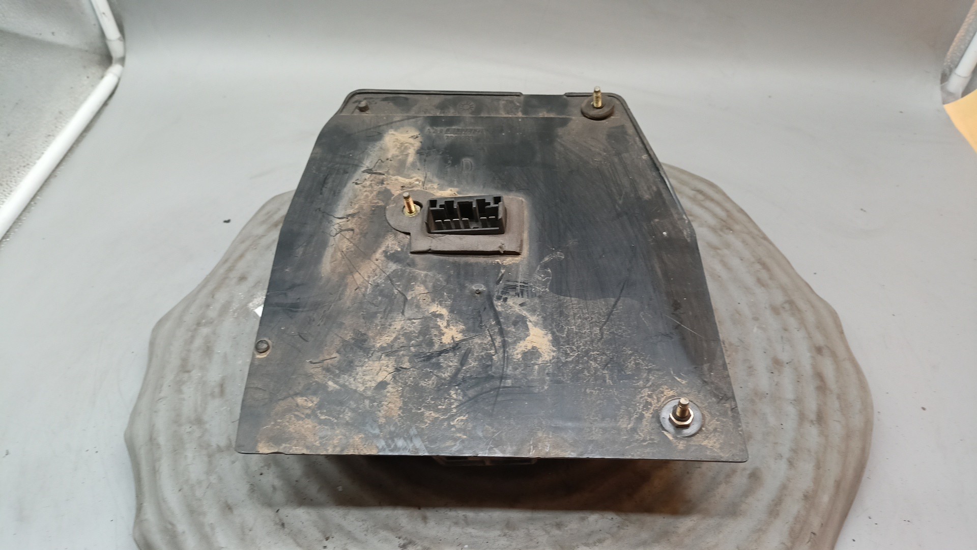 Suporte Luz Placa Farolim Taseiro Direito FIAT UNO (146_) | 83 - 06