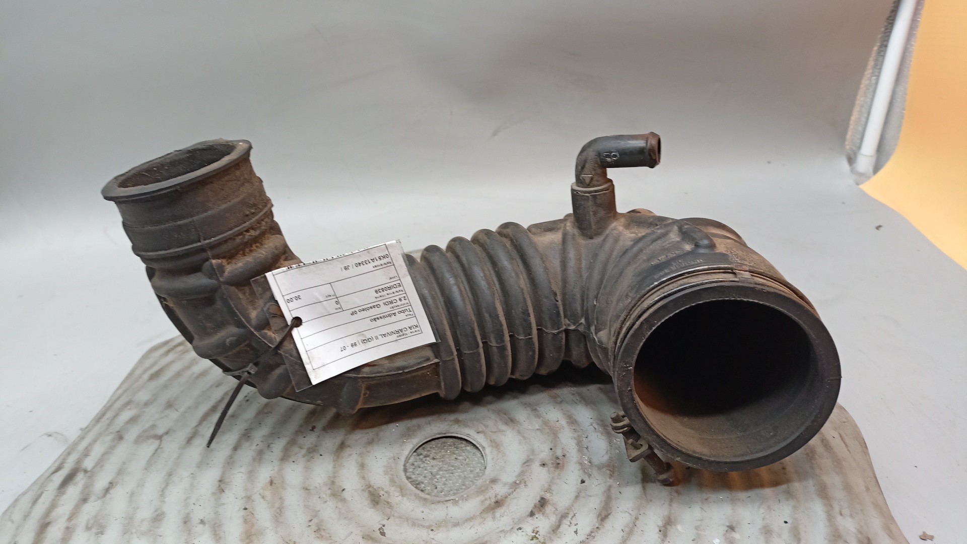 Tubo di aspirazione dell’aria KIA CARNIVAL II (GQ) | 99 - 07