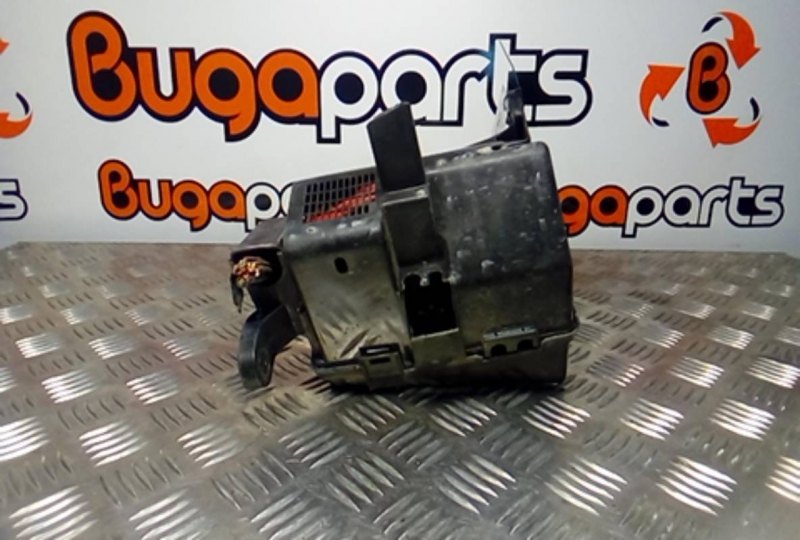 Fuse Box PEUGEOT 206 Hatchback (2A/C) | 98 - 12 Imagem-1
