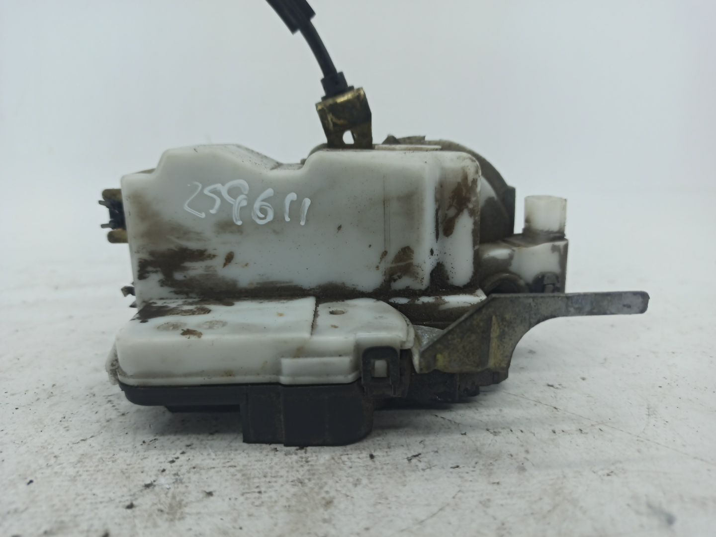 Ficheira Frt frente esquerdo Fecho Porta SEAT IBIZA III (6K1) | 99 - 02 Imagem-0