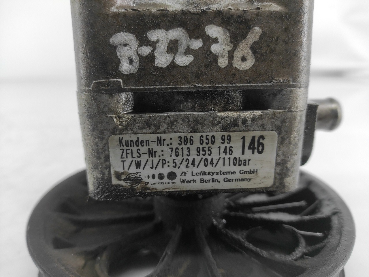 Pompe de direction assistée VOLVO S60 I (384) | 00 - 10 Imagem-4