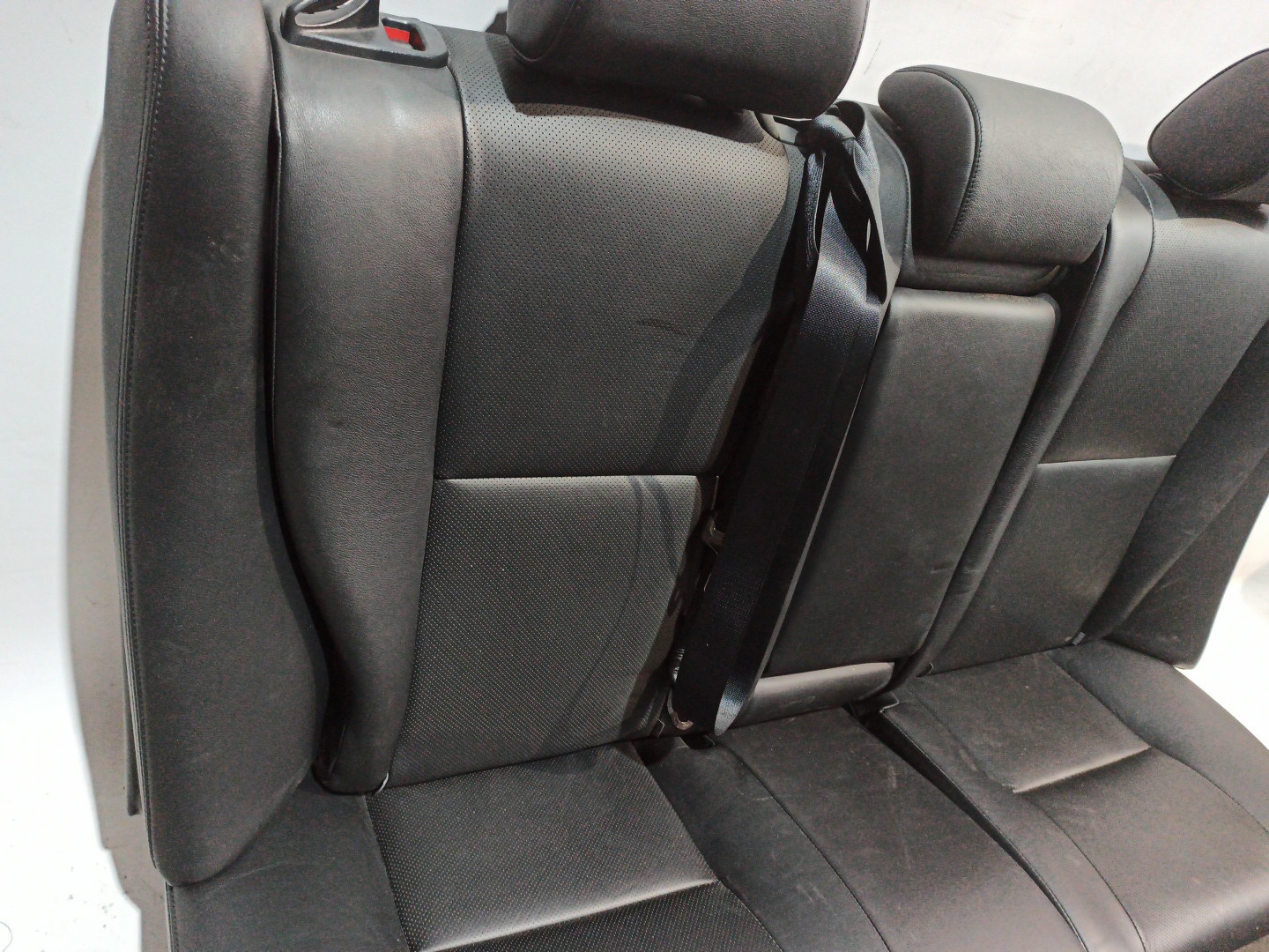 Toyota avensis clearance 2004 isofix