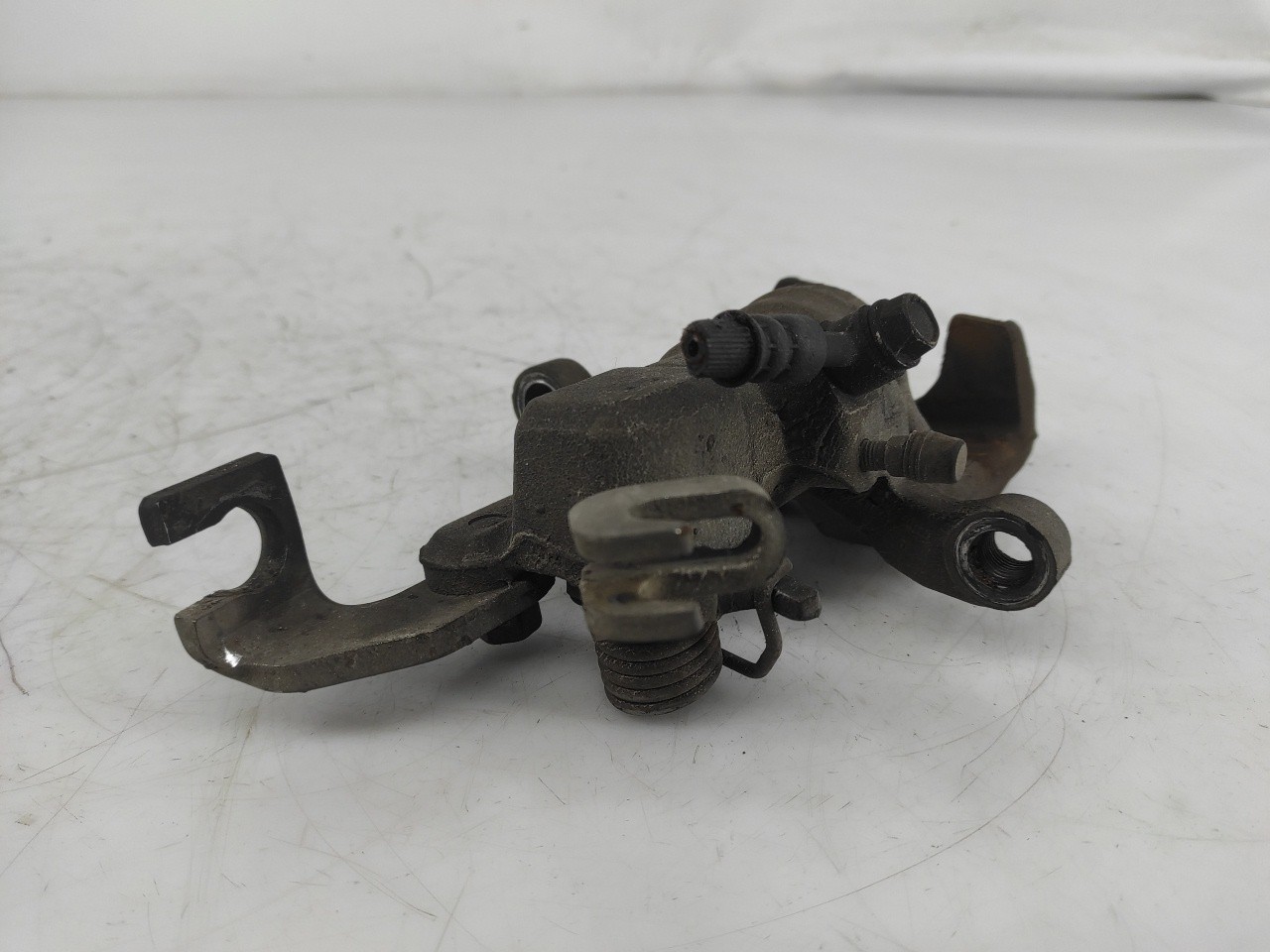 Rear Left brake caliper MAZDA 6 combi-coupe (GH) | 07 - 13 Imagem-3