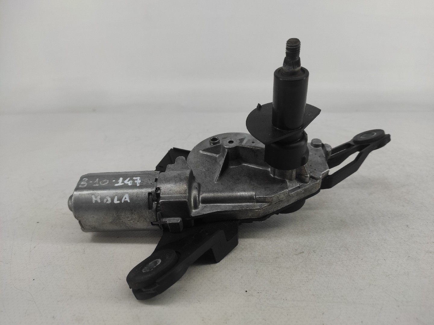 Rear wiper motor for TOYOTA YARIS Recife Used Parts
