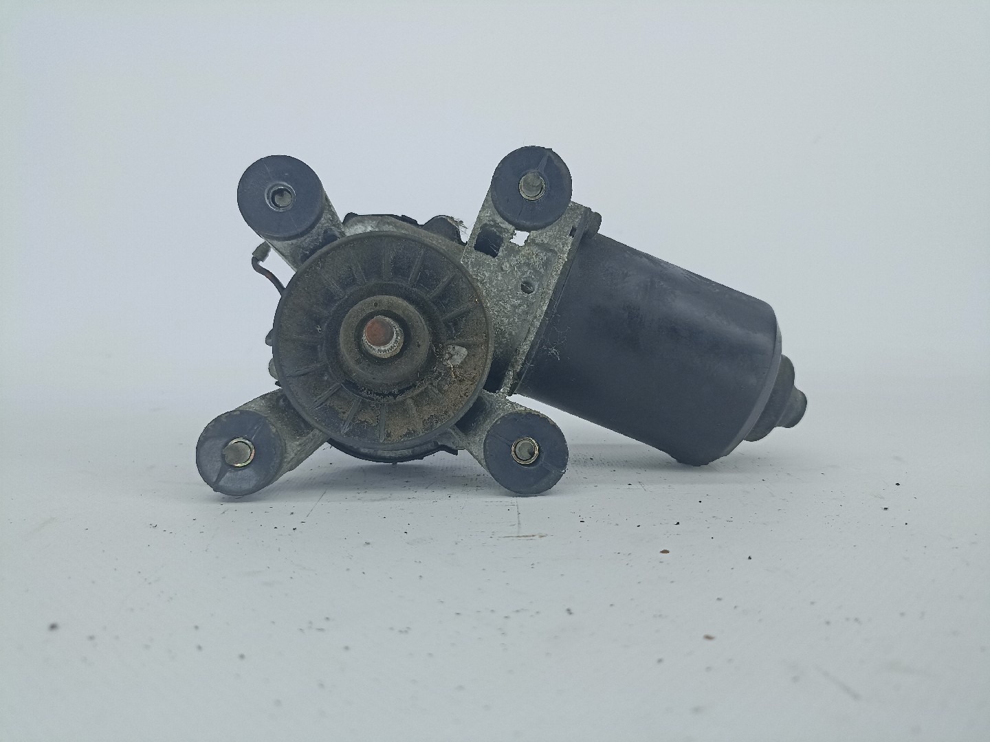 Rear wiper motor MAZDA 626 V (GF) | 97 - 02 Imagem-1