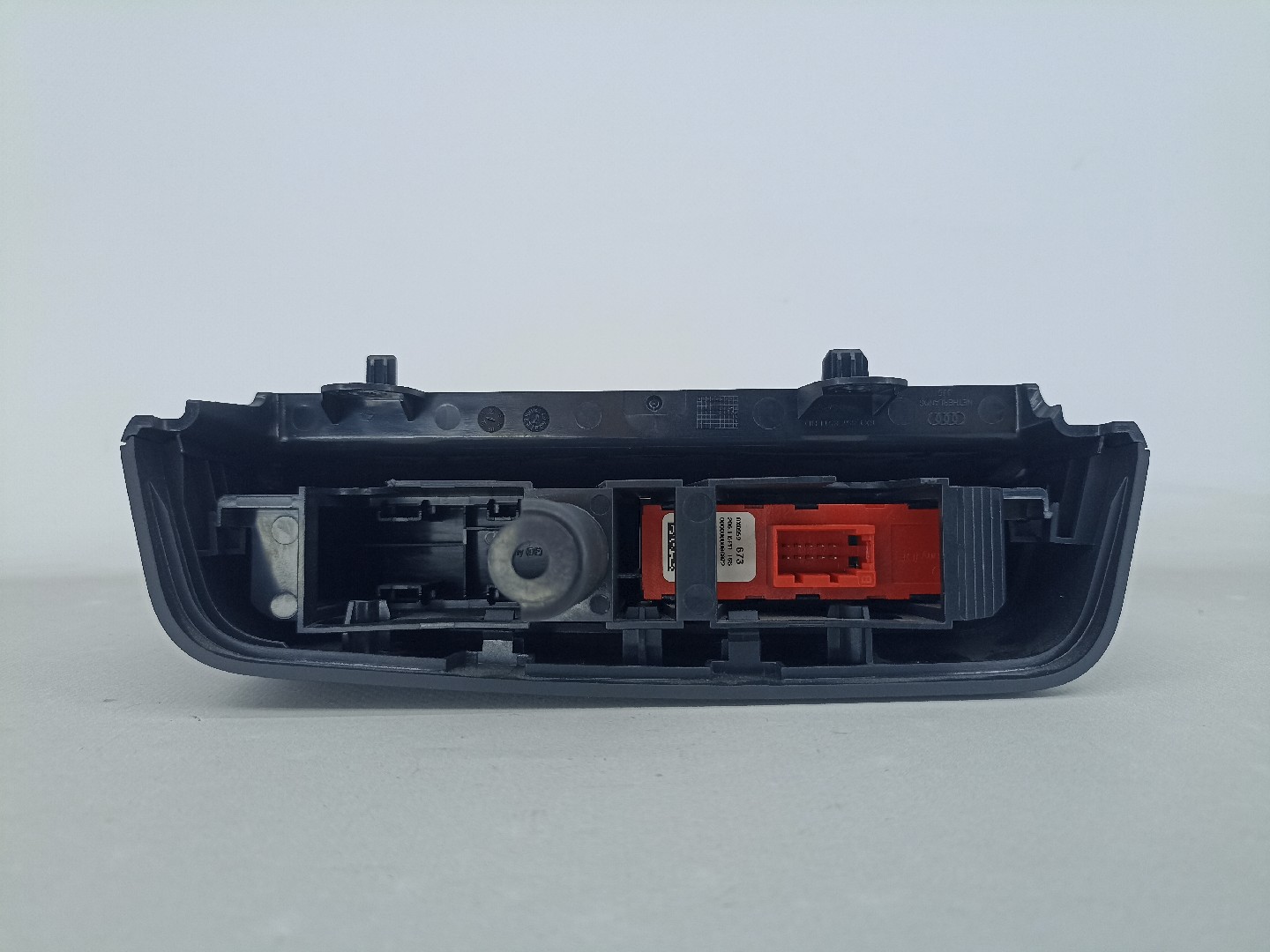 Interrupteur  AUDI A1 (8X1, 8XK) | 10 - 18 Imagem-1