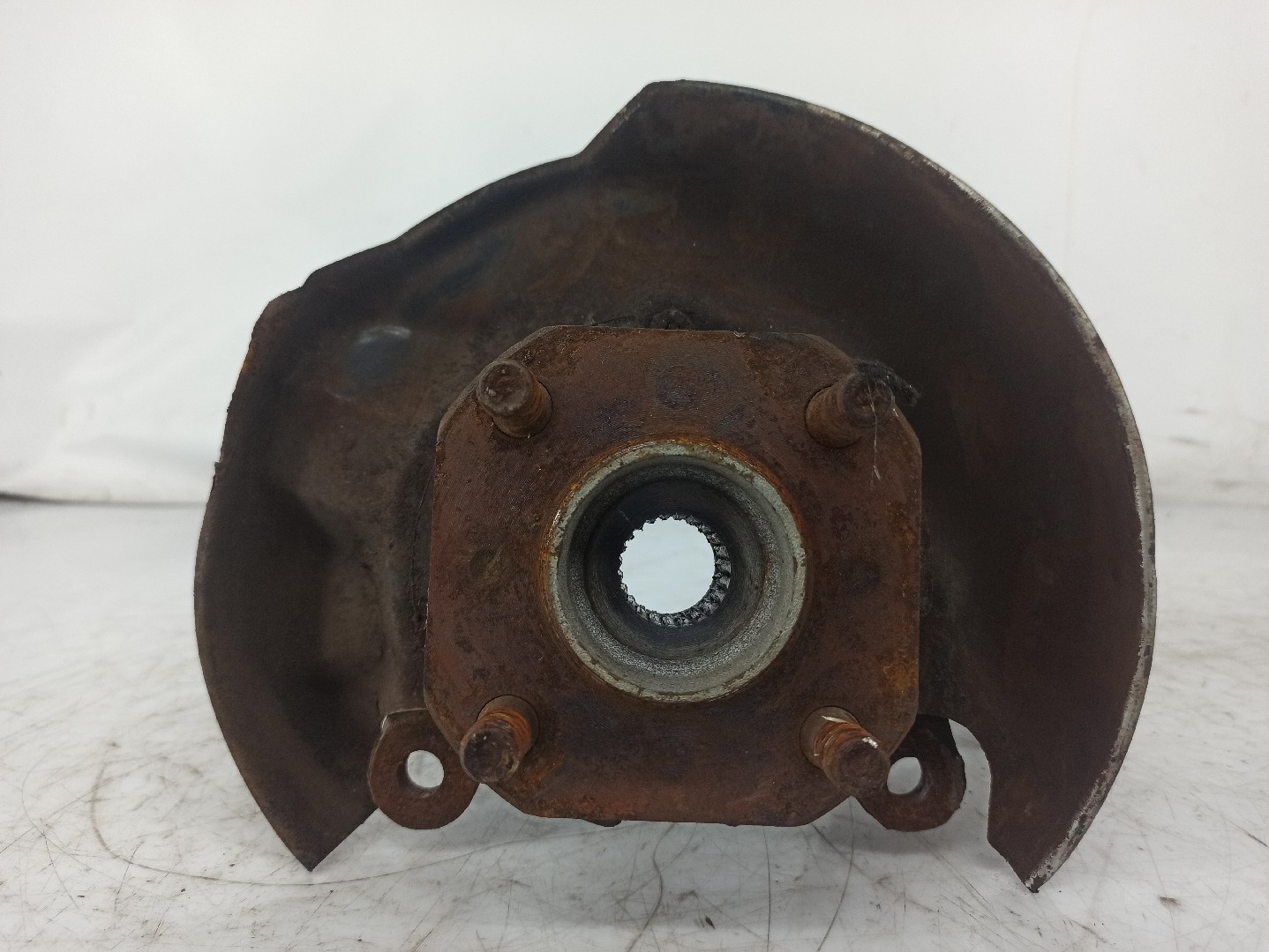 Front Right steering knuckle for TOYOTA STARLET | Recife Used Parts