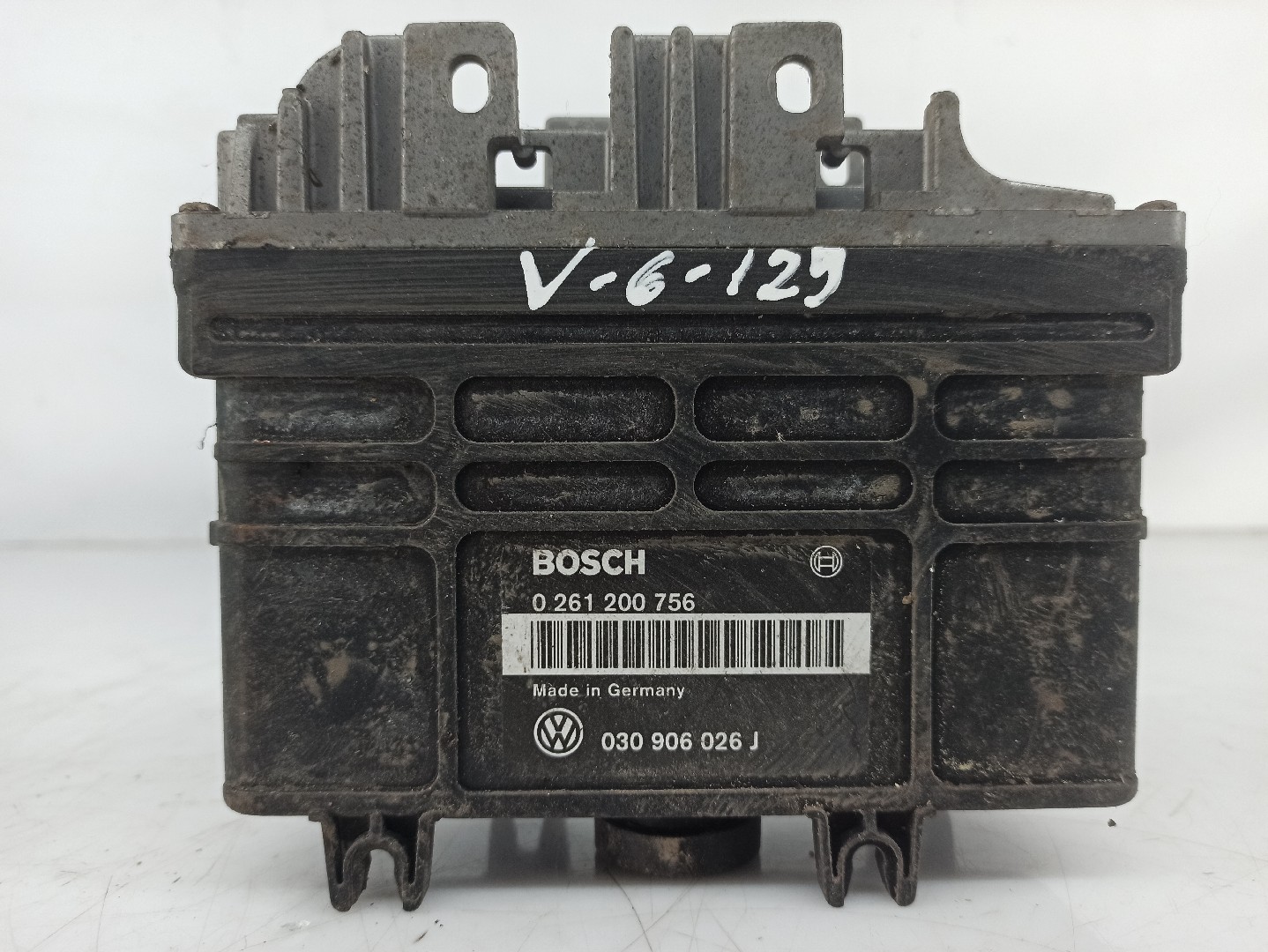 Calculateur moteur ecu VOLKSWAGEN VENTO (1H2) | 91 - 98 Imagem-0