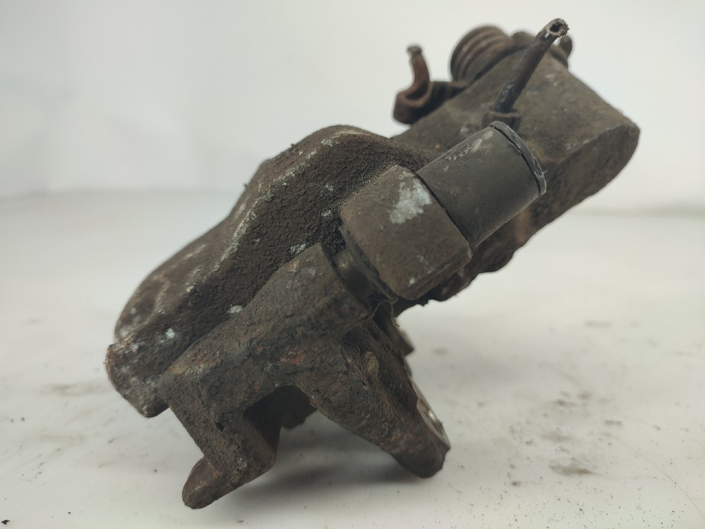 Rear Left brake caliper RENAULT LAGUNA III (BT0/1) | 07 - 15 Imagem-2