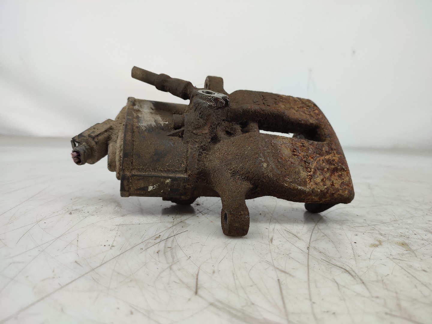 Rear Left brake caliper VOLKSWAGEN TIGUAN (5N_) | 07 - 18 Imagem-2