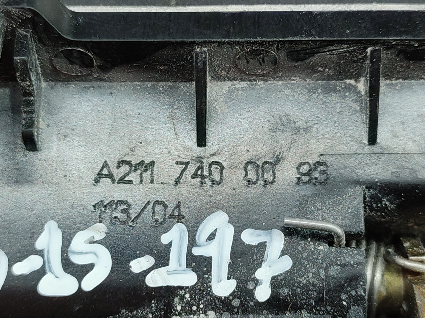 Puxador da Mala MERCEDES-BENZ E-CLASS T-Model (S211) | 03 - 09 Imagem-4