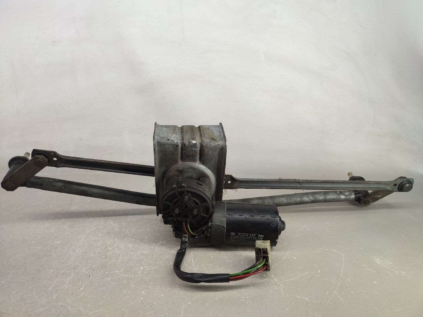 Front wiper motor VOLKSWAGEN LT 28-46 II Caixa (2DA, 2DD, 2DH) | 96 - 06 Imagem-0