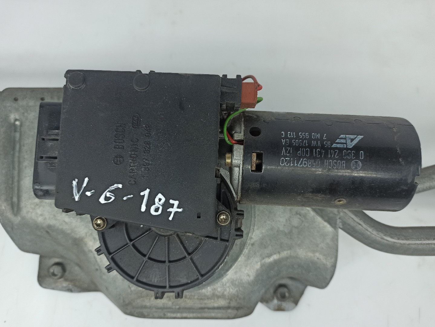 Motorino del tergicristallo anteriore VOLKSWAGEN SHARAN (7M8, 7M9, 7M6) | 95 - 10 Imagem-1