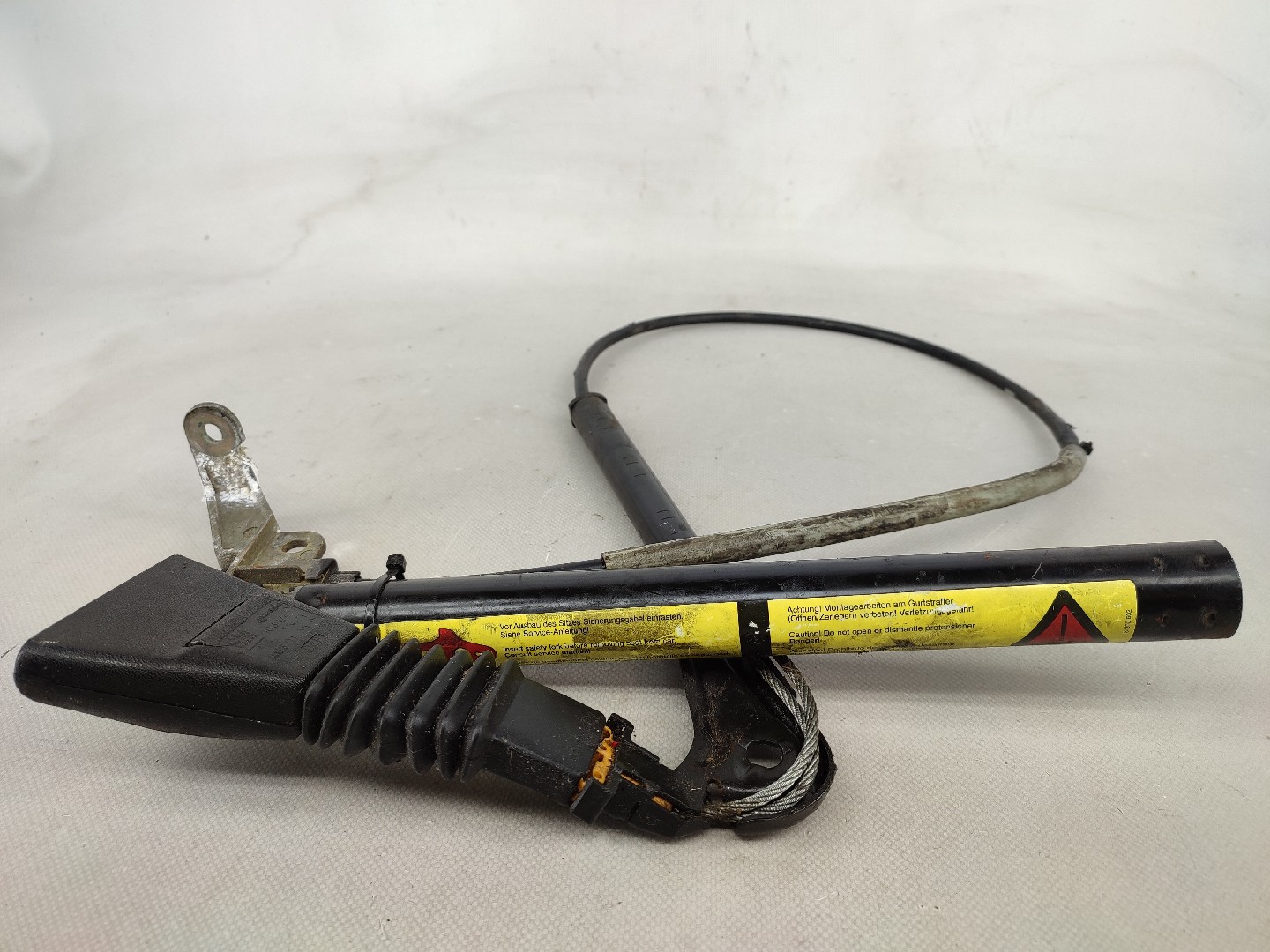 Front Right belt tensioner OPEL CORSA B (S93) | 93 - 02 Imagem-3