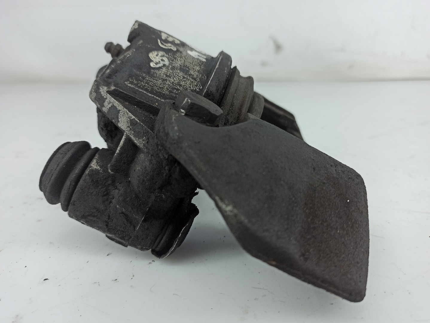Front Left brake caliper PEUGEOT 106 I (1A, 1C) | 91 - 96 Imagem-3