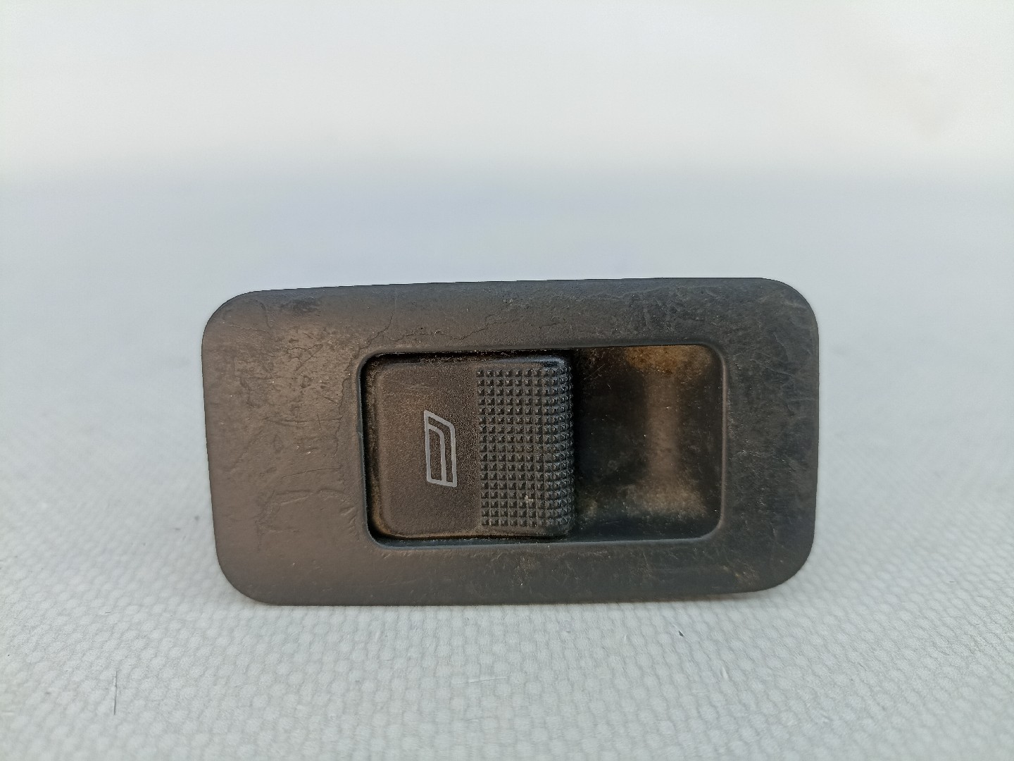 Front Right Window Switch  VOLKSWAGEN POLO (6N2) | 99 - 01 Imagem-0