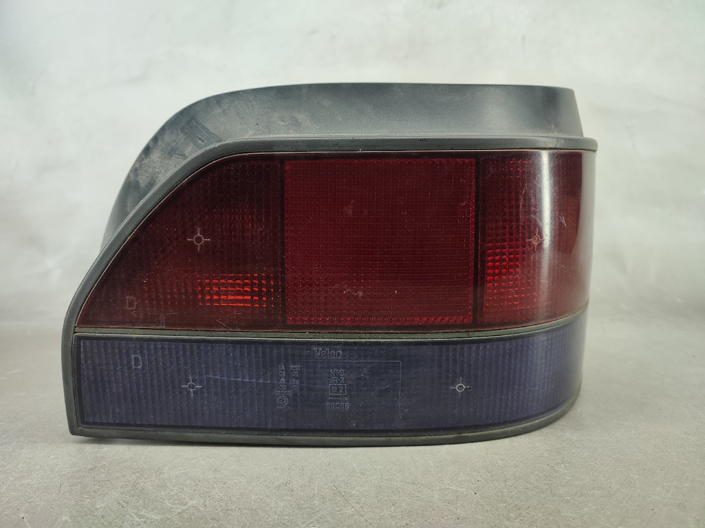 Right taillight RENAULT CLIO I (B/C57_, 5/357_) | 90 - 98 Imagem-0