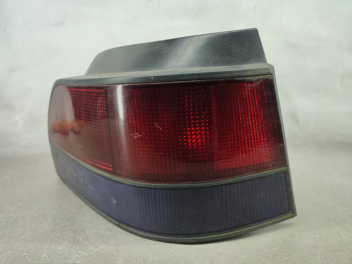 Right taillight RENAULT CLIO I (B/C57_, 5/357_) | 90 - 98 Imagem-4
