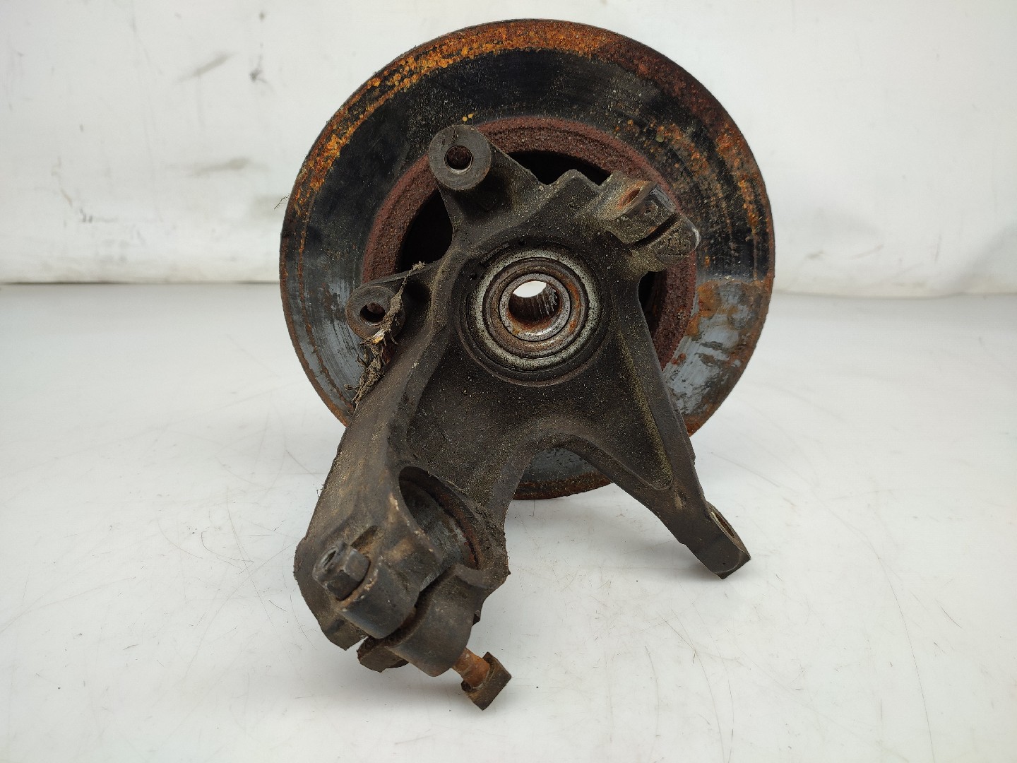 Front Left steering knuckle CITROEN C15 Caixa (VD_) | 84 - 06 Imagem-1