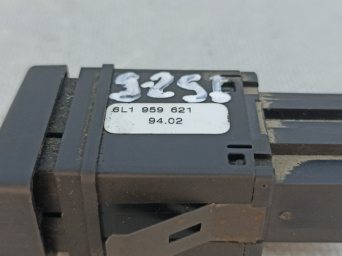 Botón desempañador trasero SEAT IBIZA III (6L1) | 02 - 09 Imagem-4