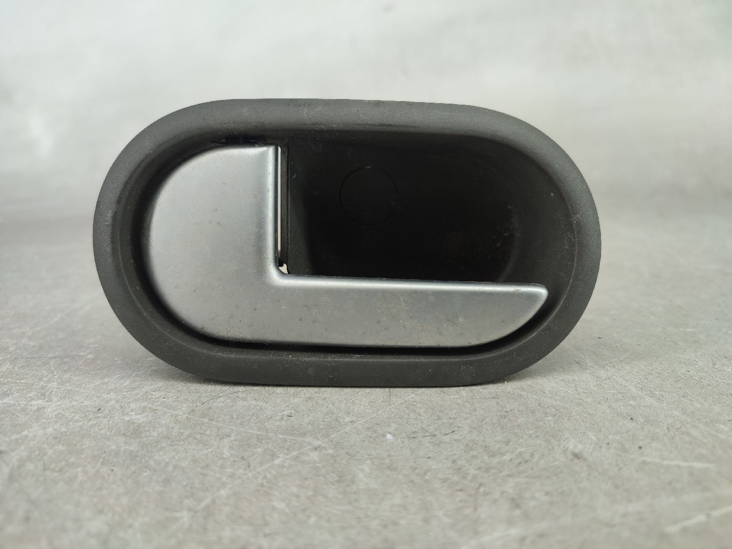 Rear Left interior door handle FORD FIESTA V (JH_, JD_) | 01 - 14 Imagem-0