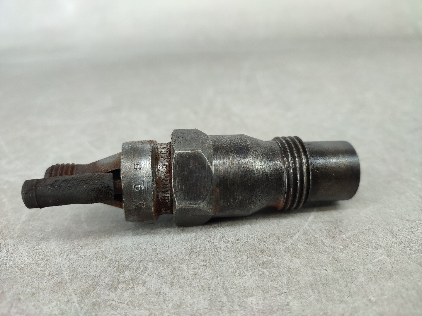 Injector MERCEDES-BENZ TRÊS VOLUMES (W123) | 76 - 85 Imagem-1