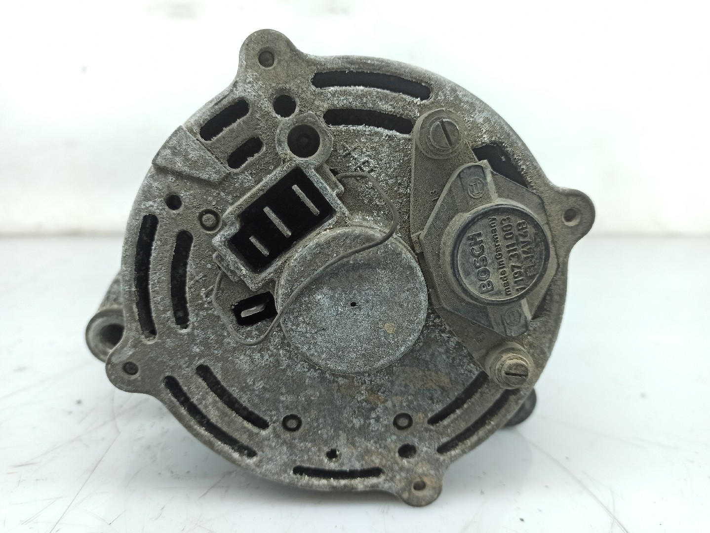 Alternador MERCEDES-BENZ TRÊS VOLUMES (W123) | 76 - 85 Imagem-4