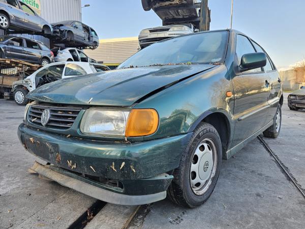 Volante VW POLO III (6N1) 75 1.6 2047603