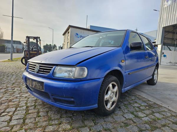 Volante VW POLO III (6N1) 75 1.6 2047603